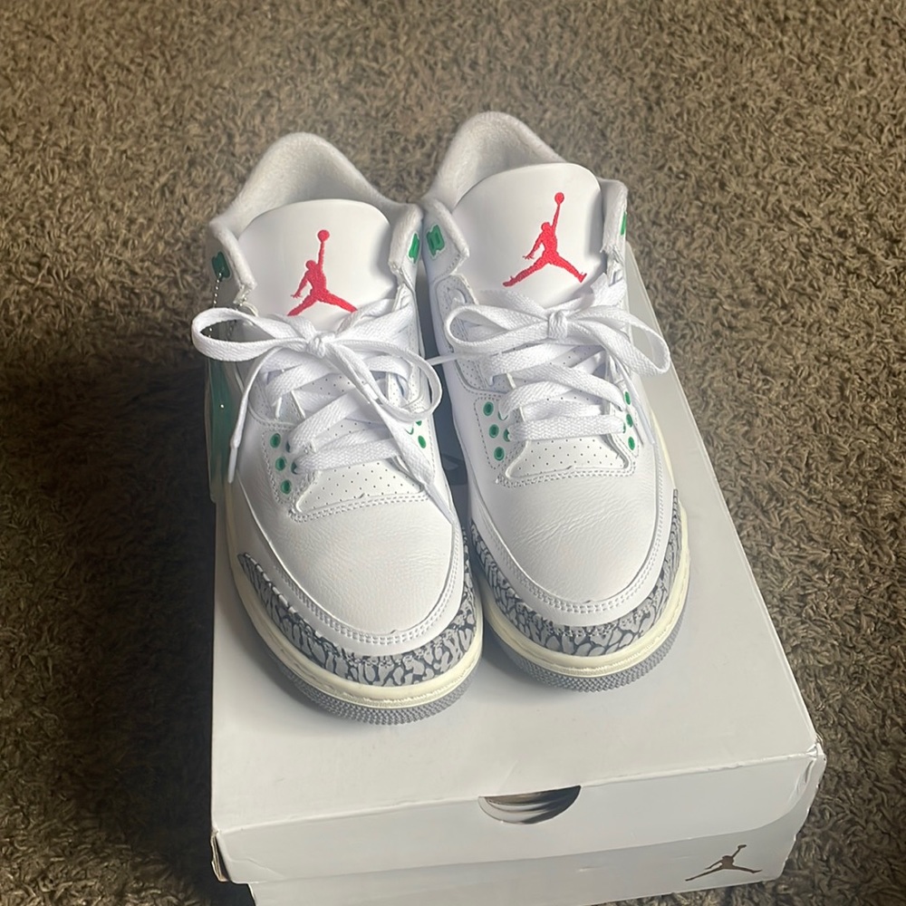 Air Jordan 3 lucky 🍀 green men size 7 women 8.5